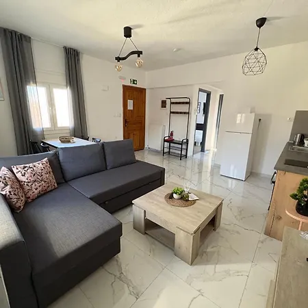 Village Villa, Agios Georgios Vila